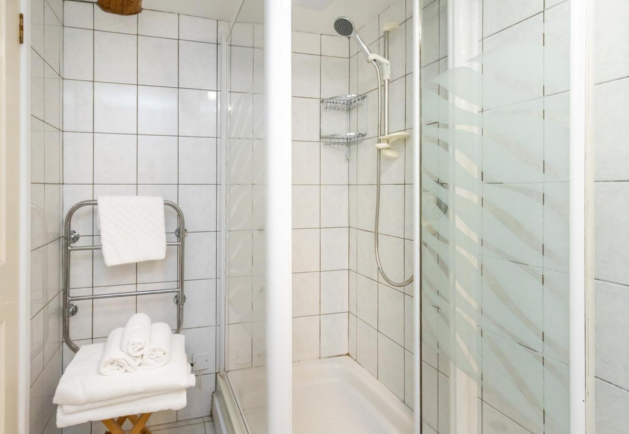 New Inn Кредитон Номер фото